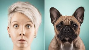Frau und Hund schauen sich ähnlich